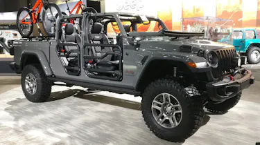 Jeep Gladiator - LA Motor Show - front