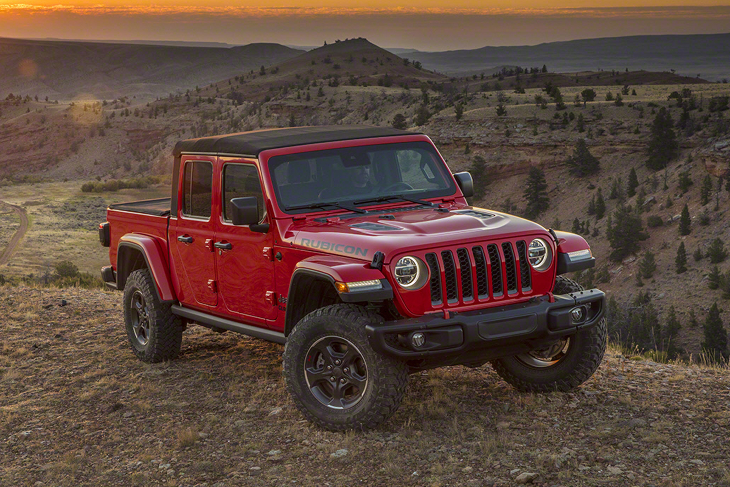 Jeep Gladiator front quarter static