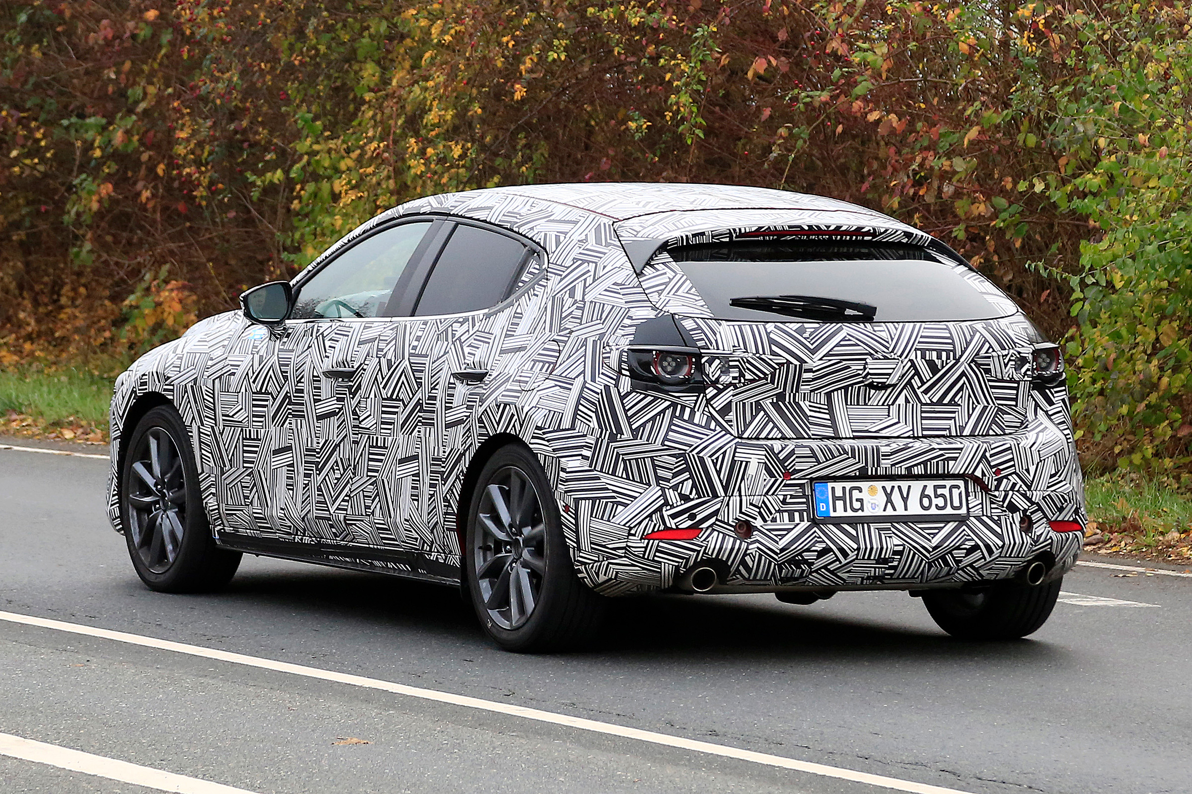 Mazda 3 - spy rear 3/4