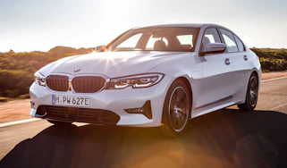 BMW 330e - front