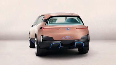 BMW Vision iNEXT - studio full rear