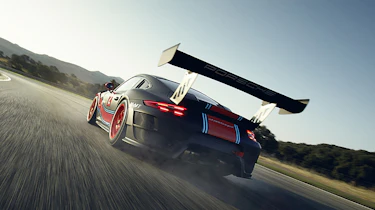 Porsche 911 GT2 RS Clubsport - rear cornering