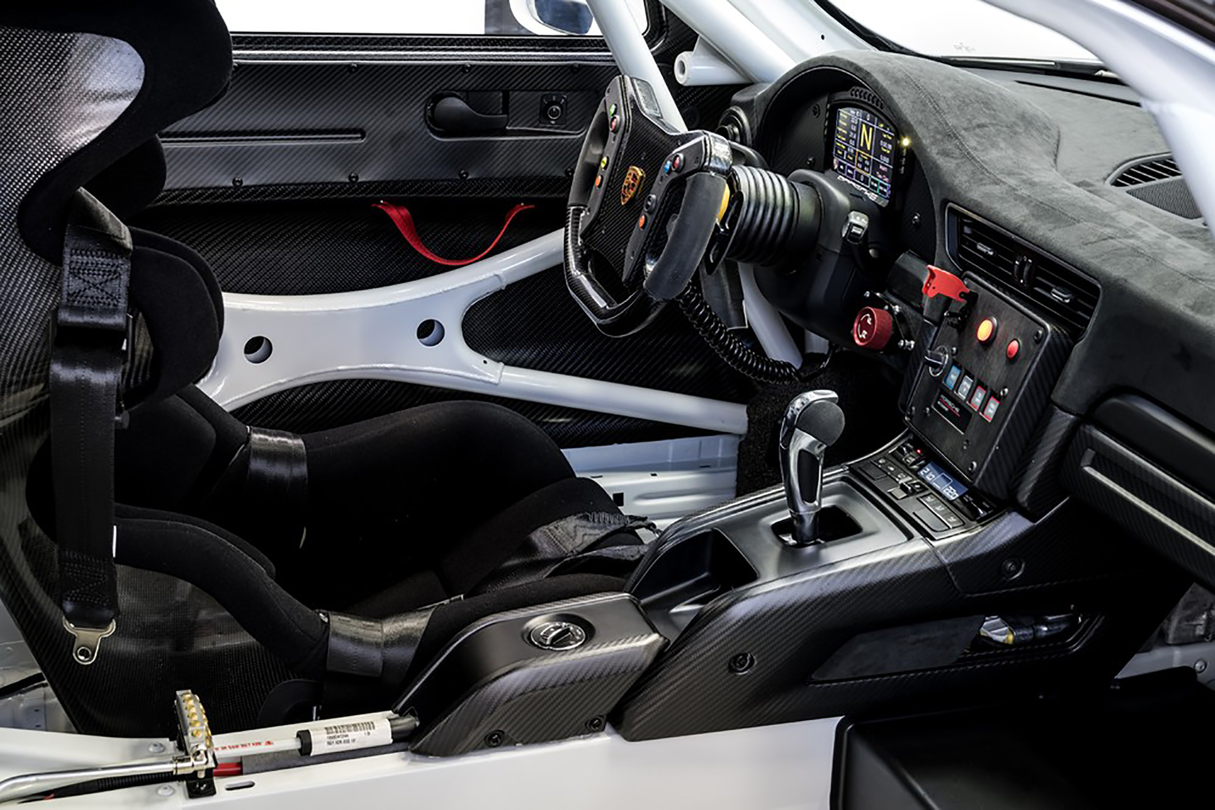 Porsche 911 GT2 RS Clubsport - interior 