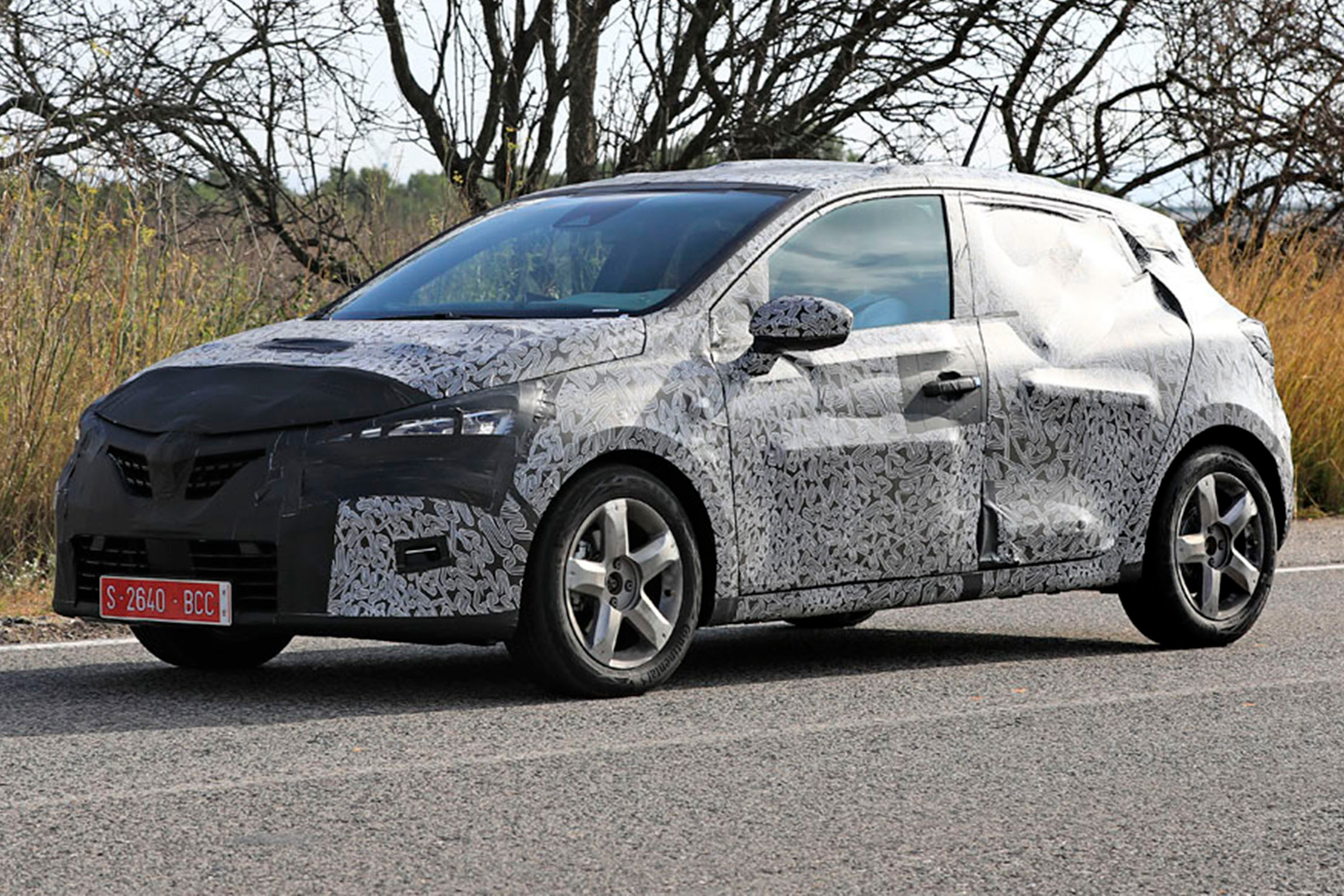 Renault Clio - spy front