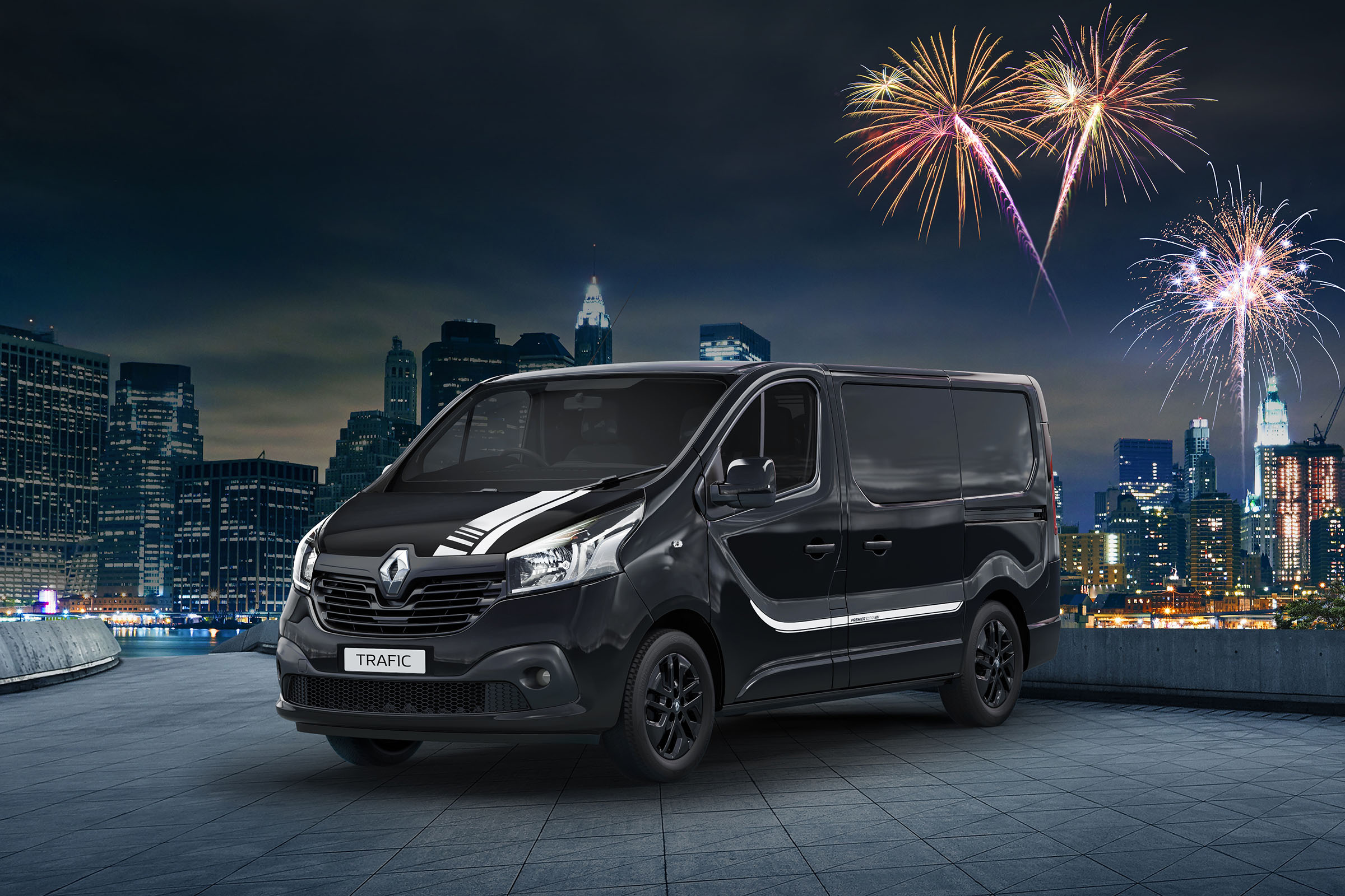 Renault trafic premier edition front