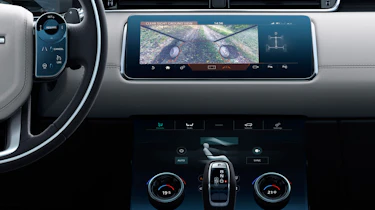 New 2019 Range Rover Evoque dash