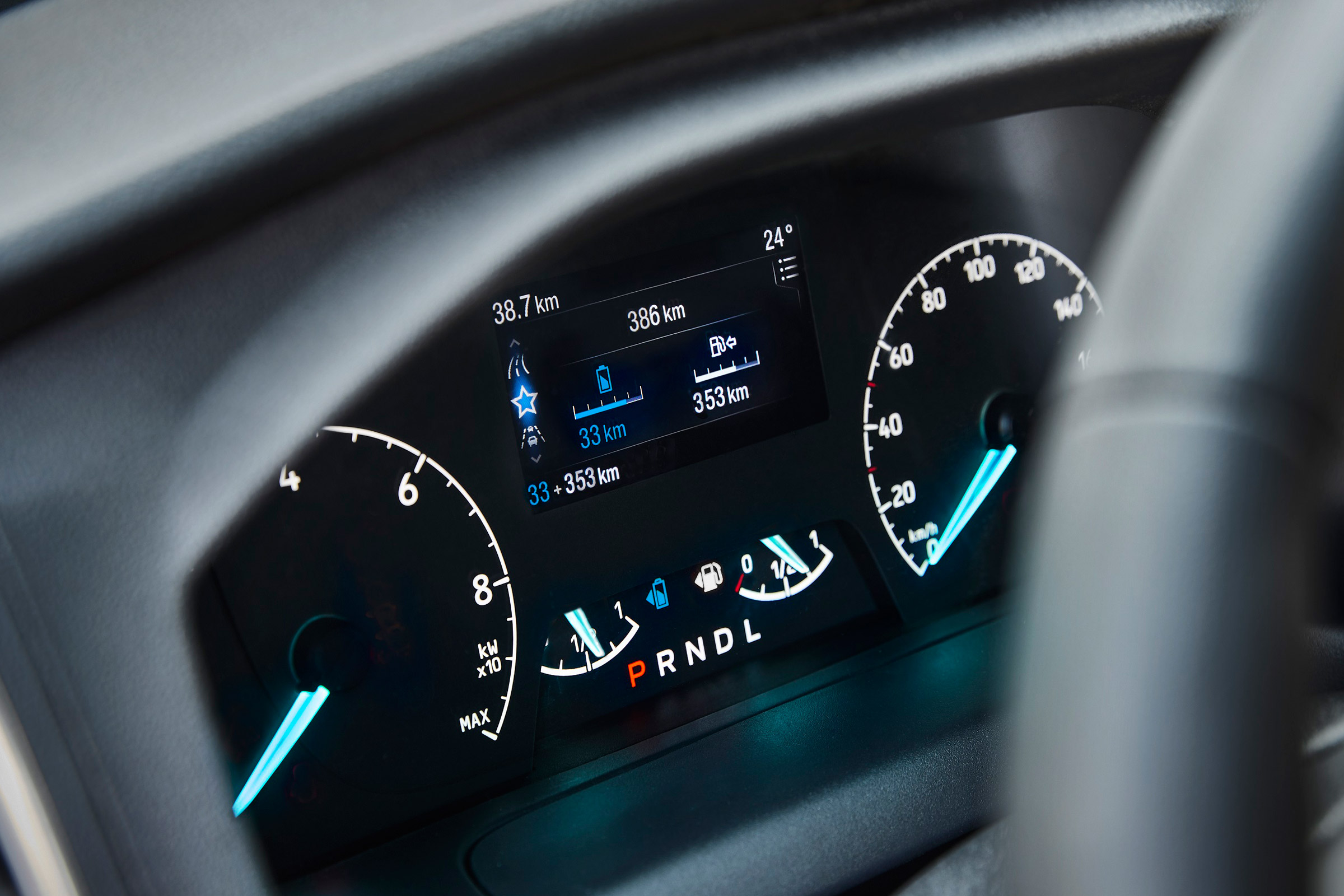Ford Transit Custom PHEV - dials