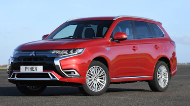 Mitsubishi Outlander PHEV - front static