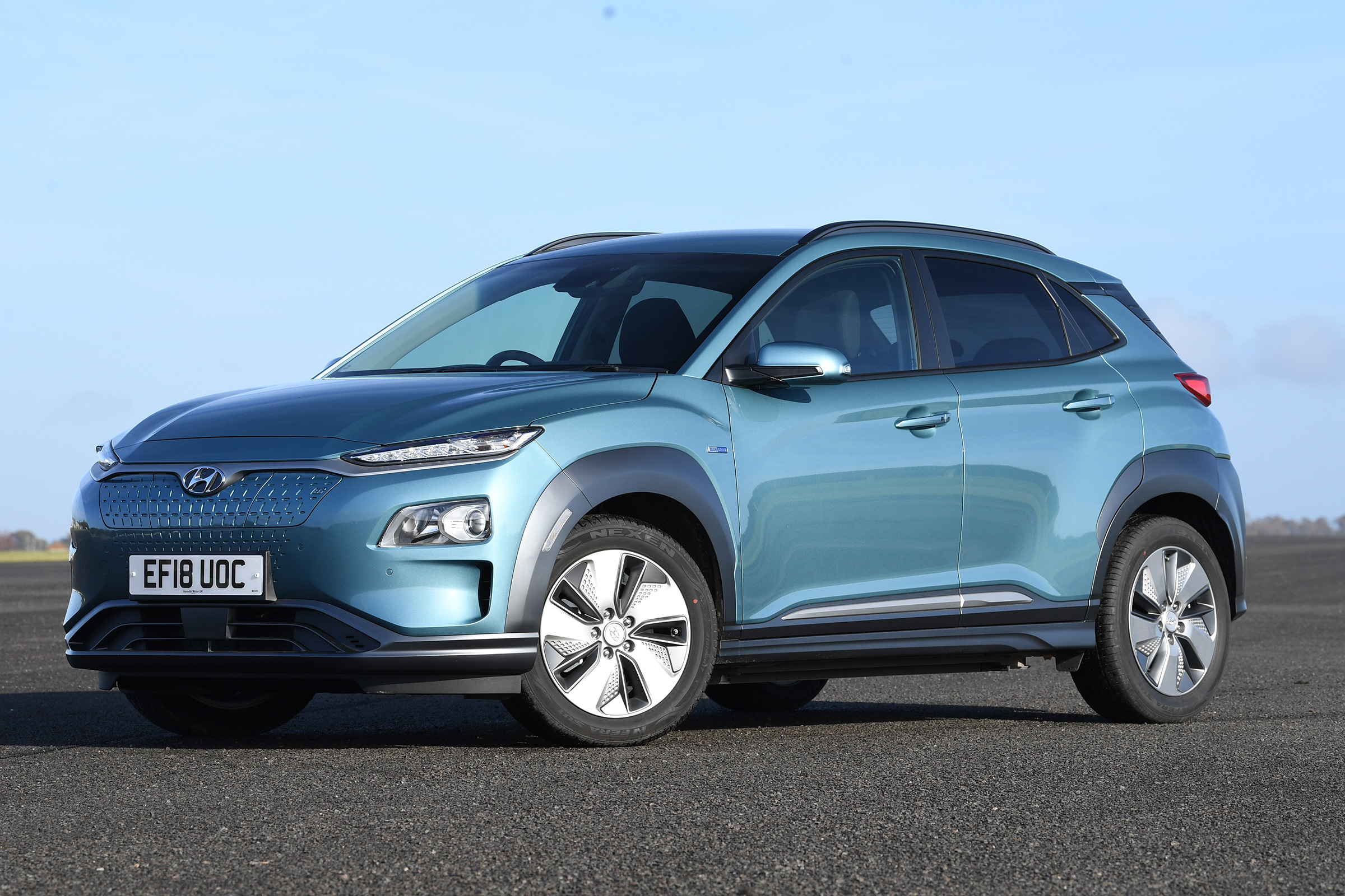 Hyundai Kona Electric - front static 