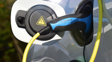 volvo xc60 t8 twin engine electric charge cable