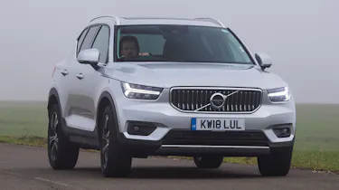 Volvo XC40 T4 - front