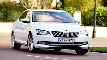 Skoda Superb 1.5 TSI - front