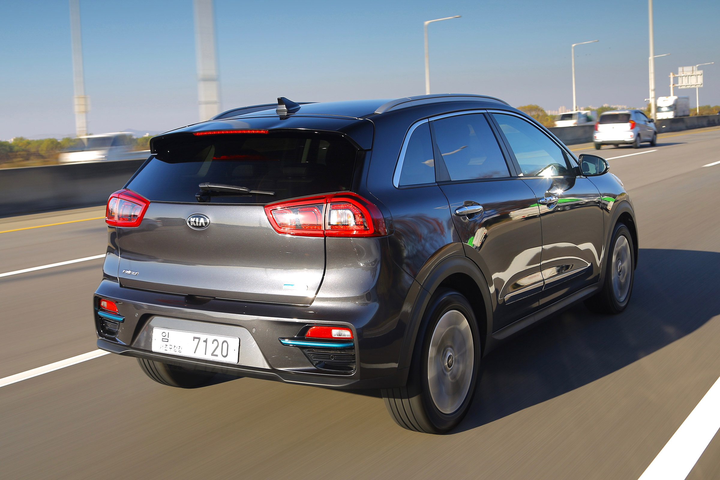 Kia e-Niro - rear