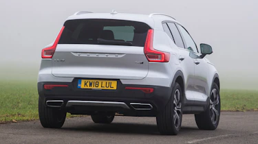 Volvo XC40 T4 - rear