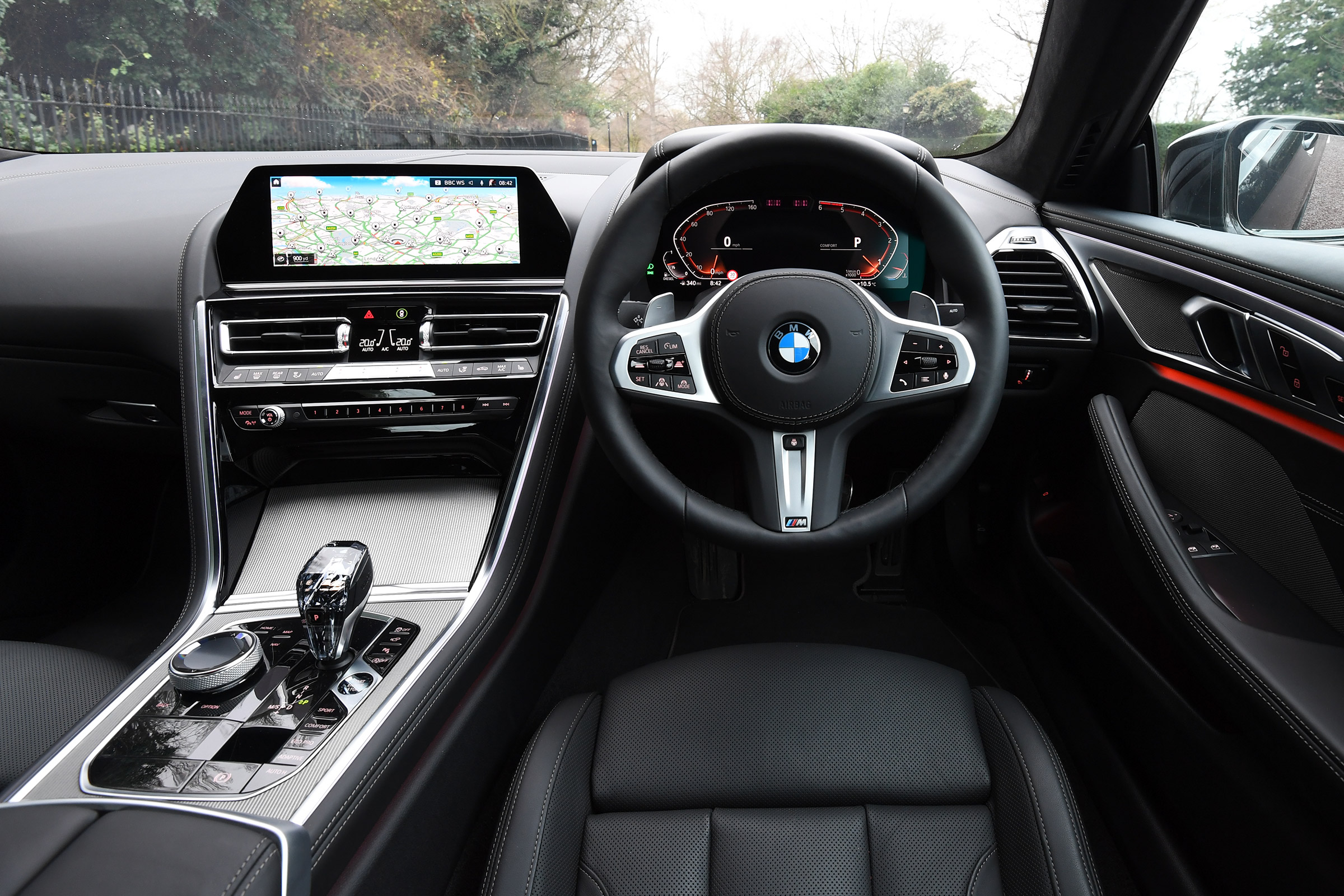 BMW 8 Series - dash