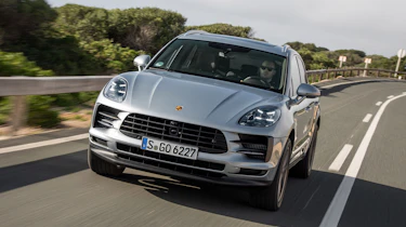 Porsche Macan S - front tracking