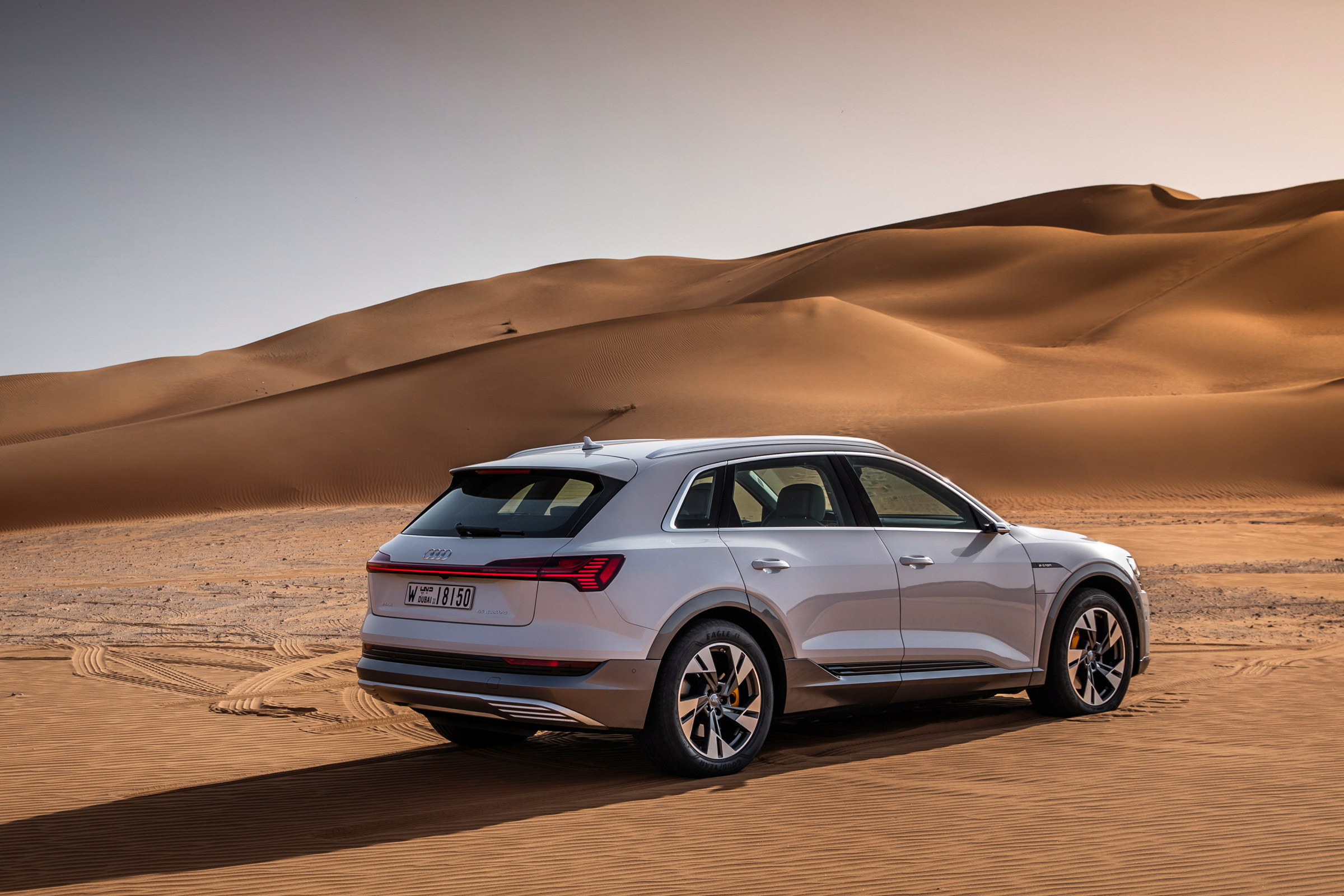 Audi e-tron rear snad