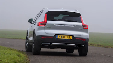 Volvo XC40 T4 - rear action