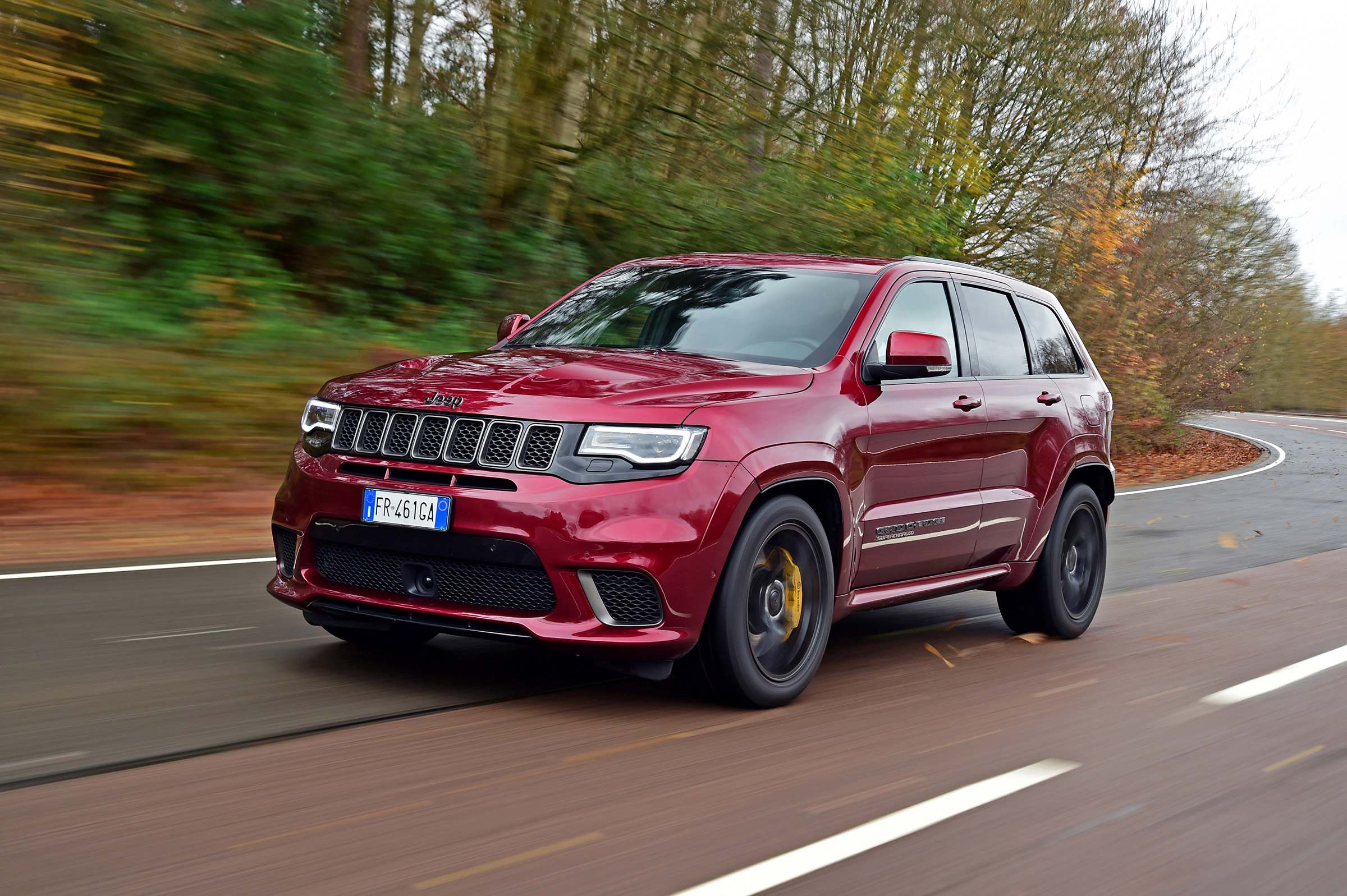 Jeep Grand Cherokee Trackhawk - front tracking