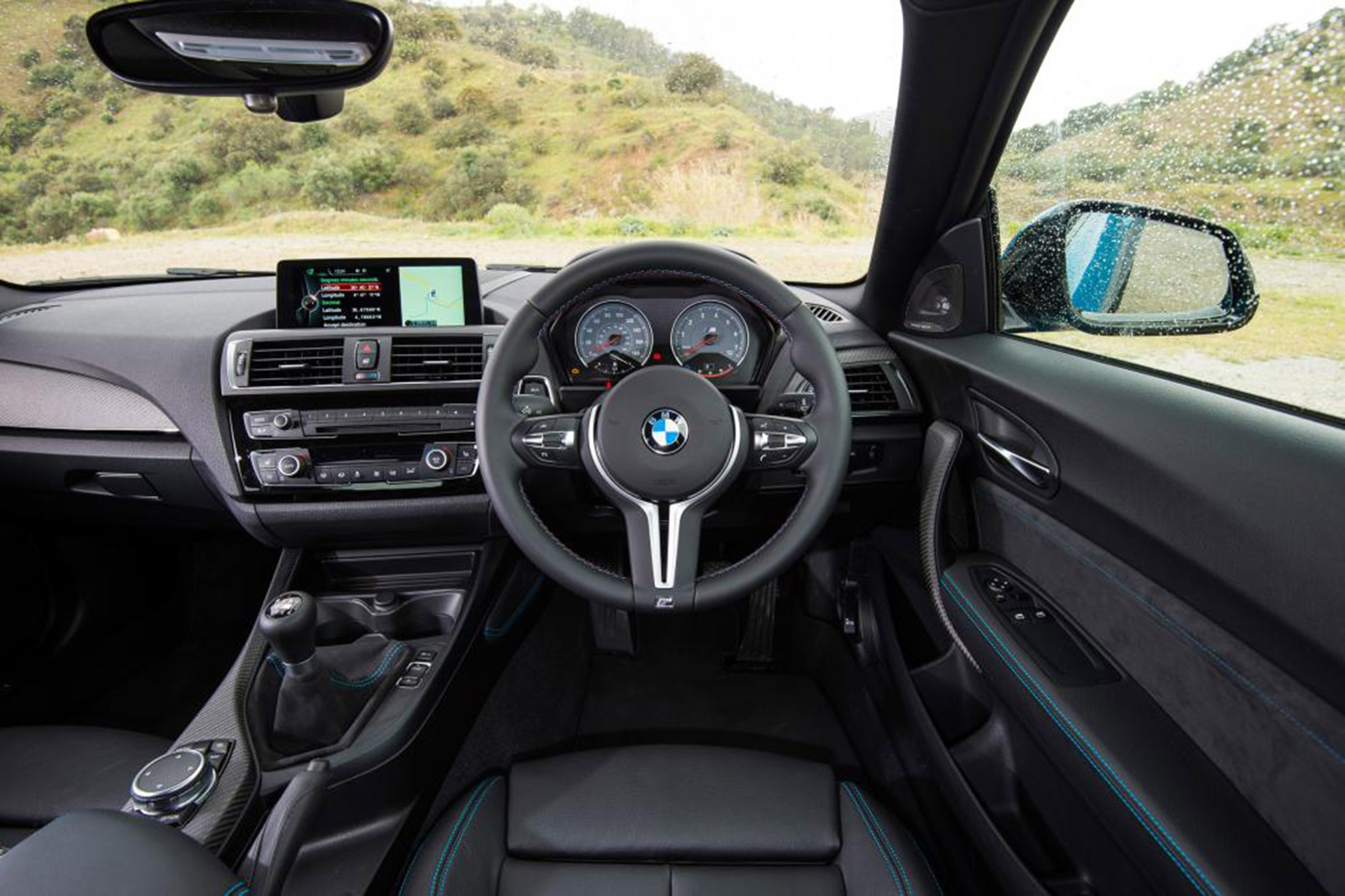 BMW M2 - dash