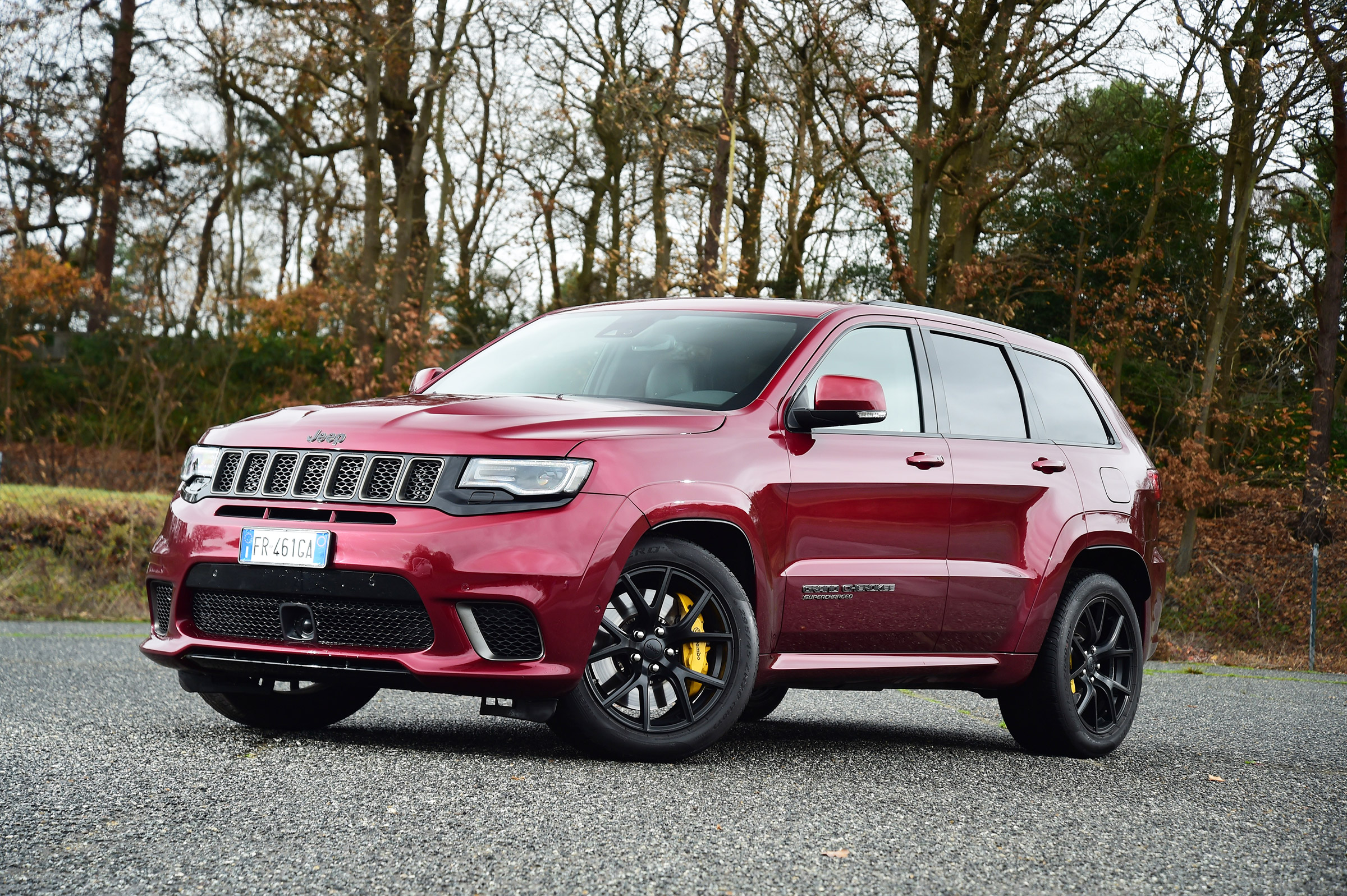 Jeep Grand Cherokee Trackhawk - front static