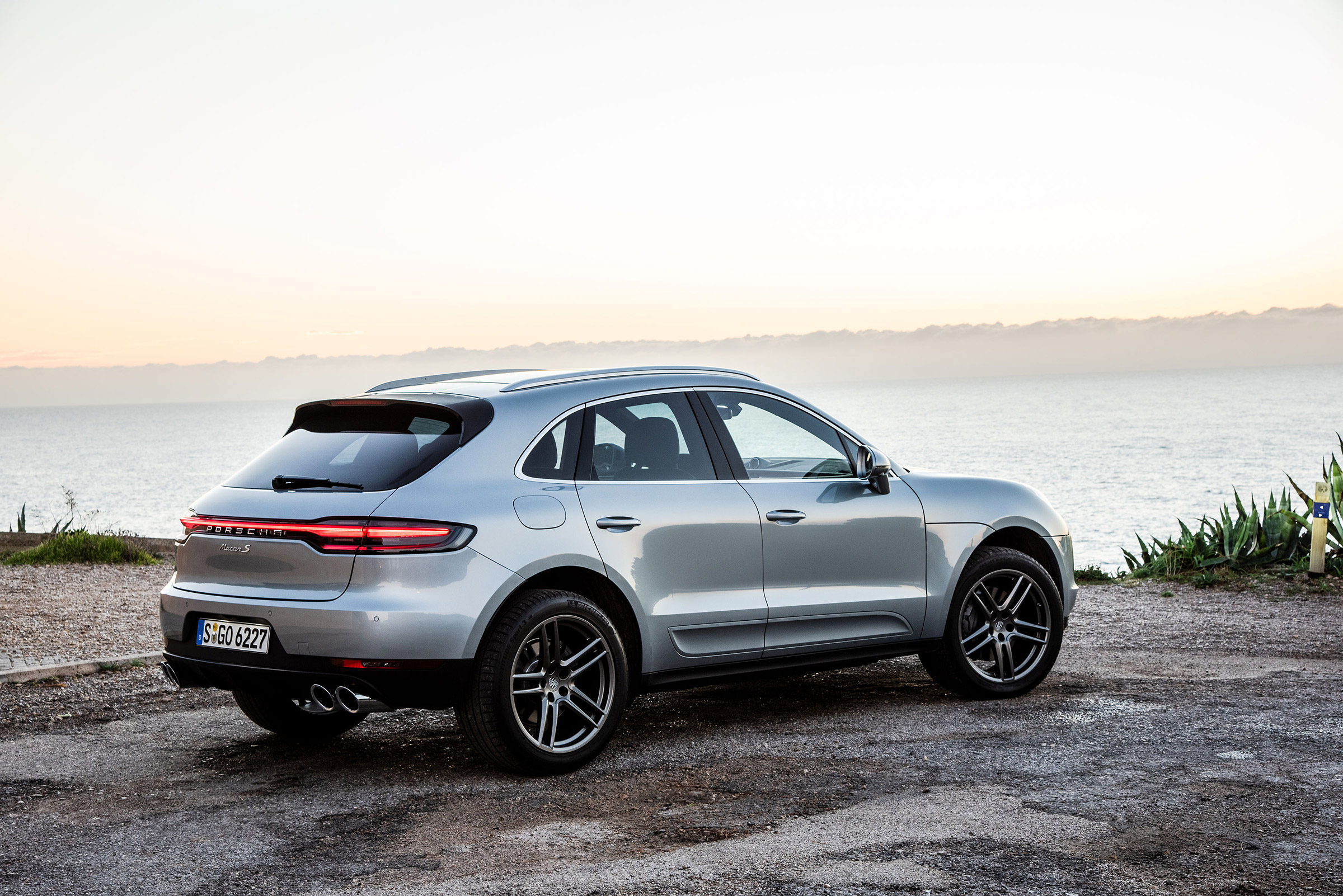 Porsche Macan S - rear static