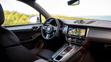 Porsche Macan S - cabin