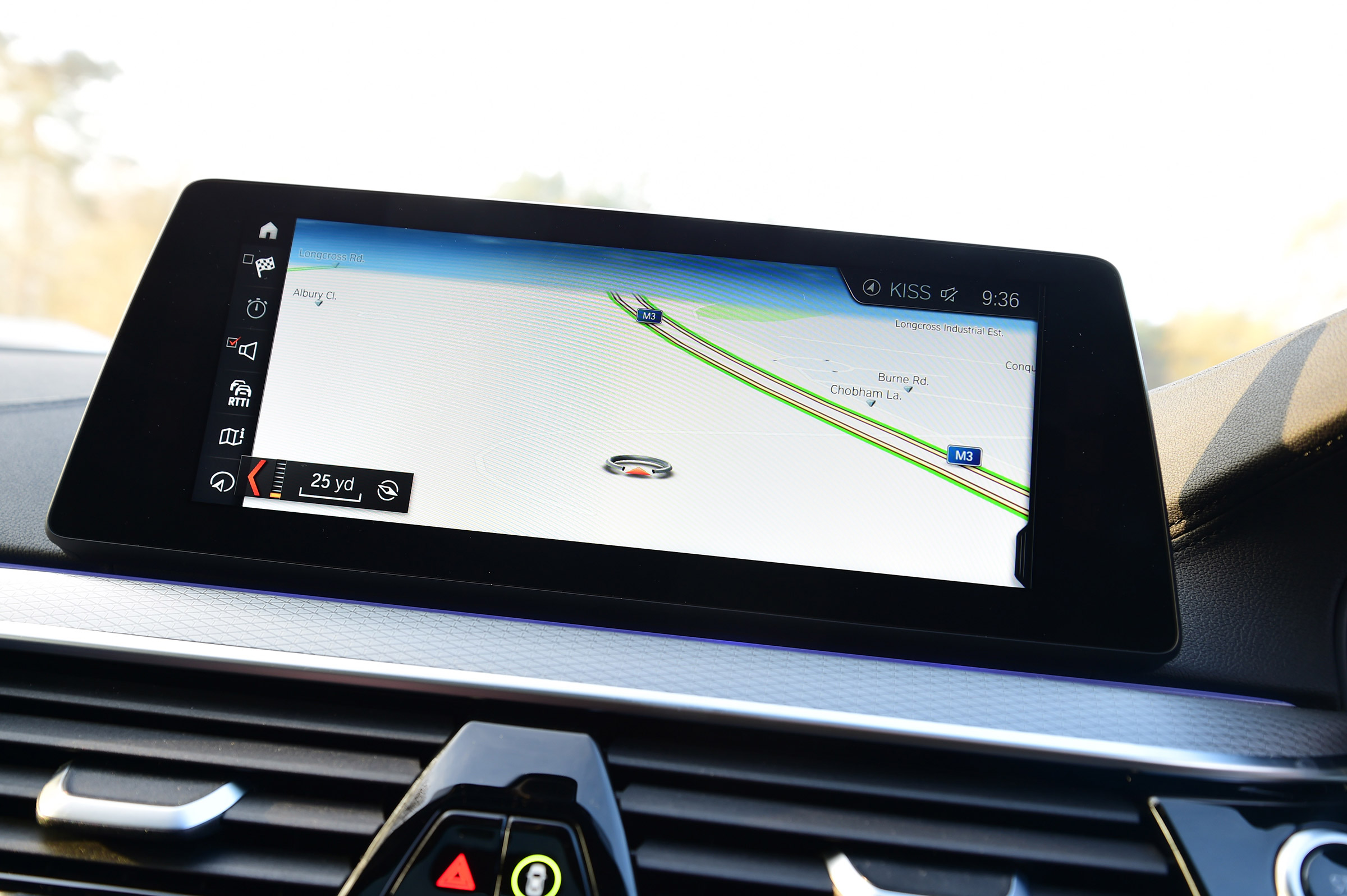 BMW 530e - sat-nav