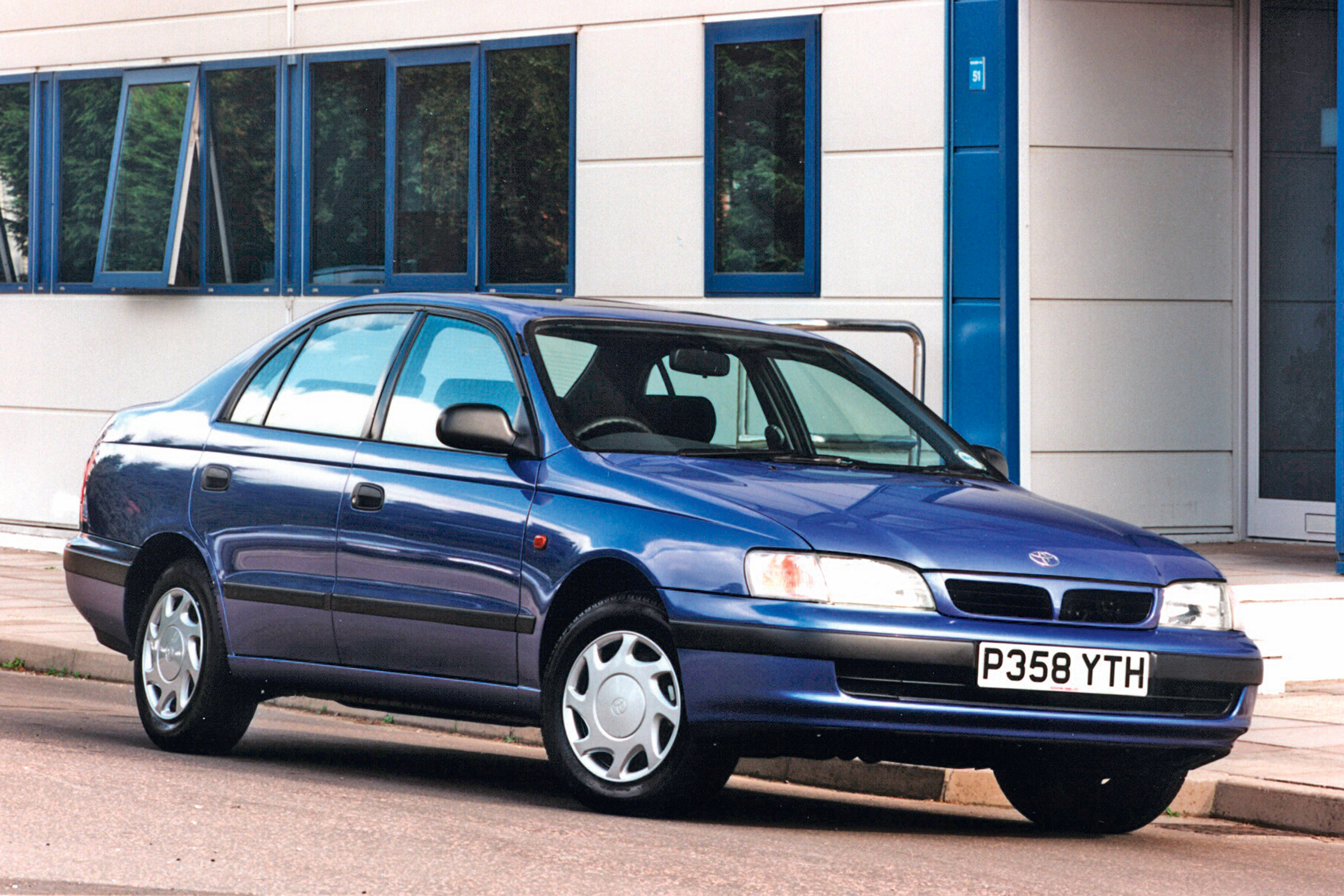 Toyota Carina E