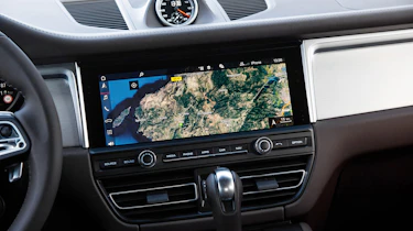 Porsche Macan S - sat-nav