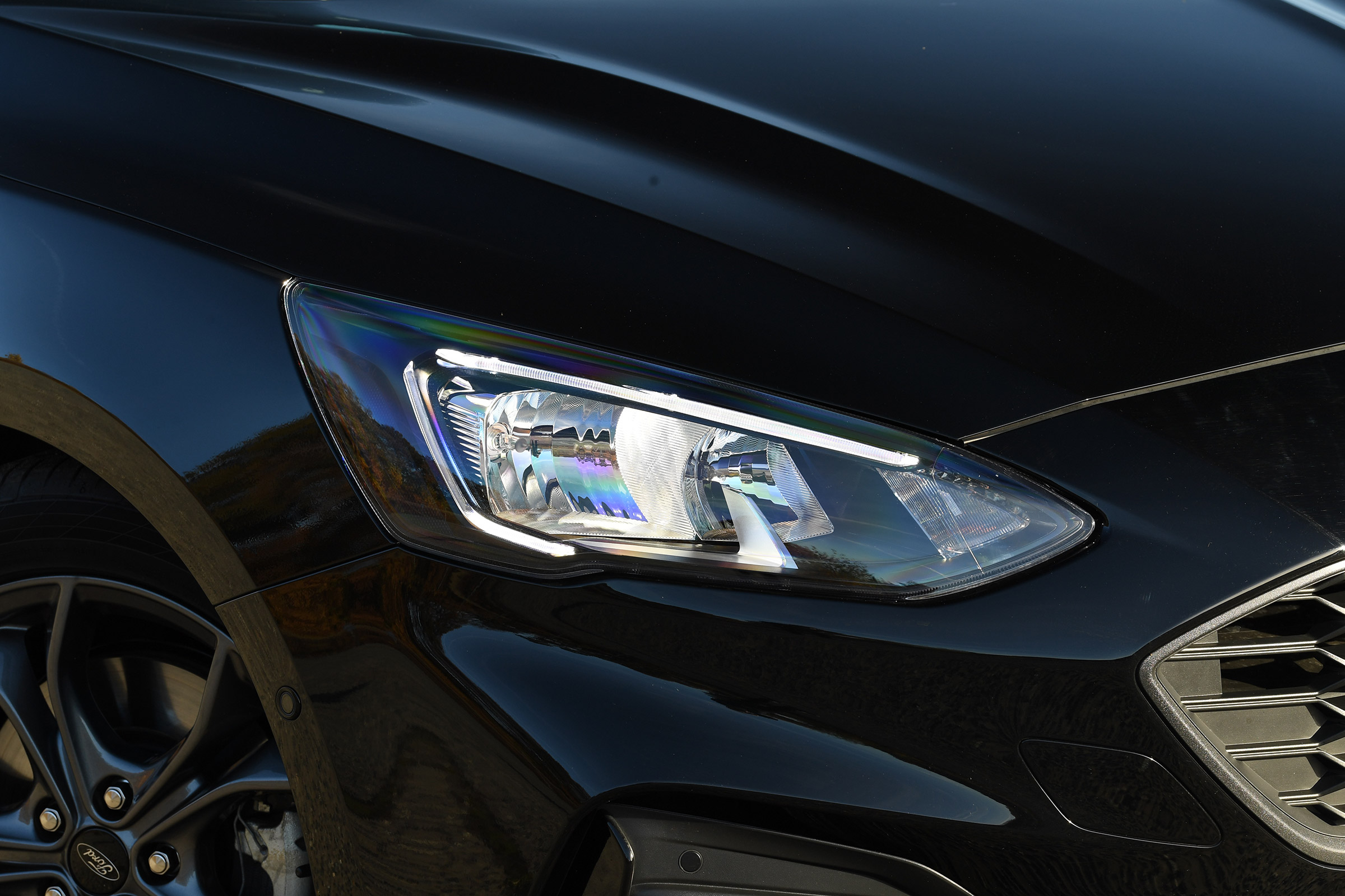 Ford Focus Estate - front light