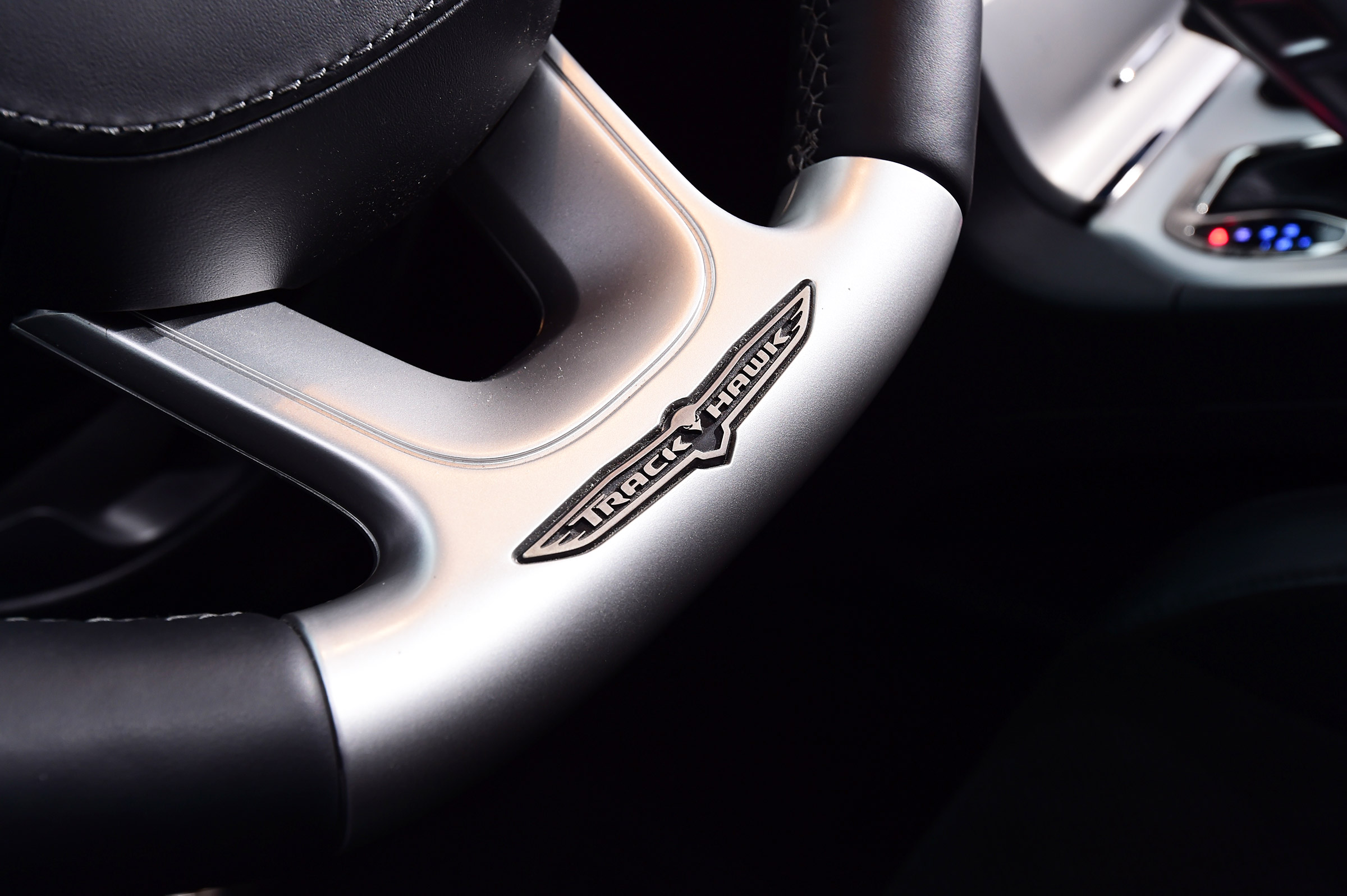 Jeep Grand Cherokee Trackhawk - steering wheel detail
