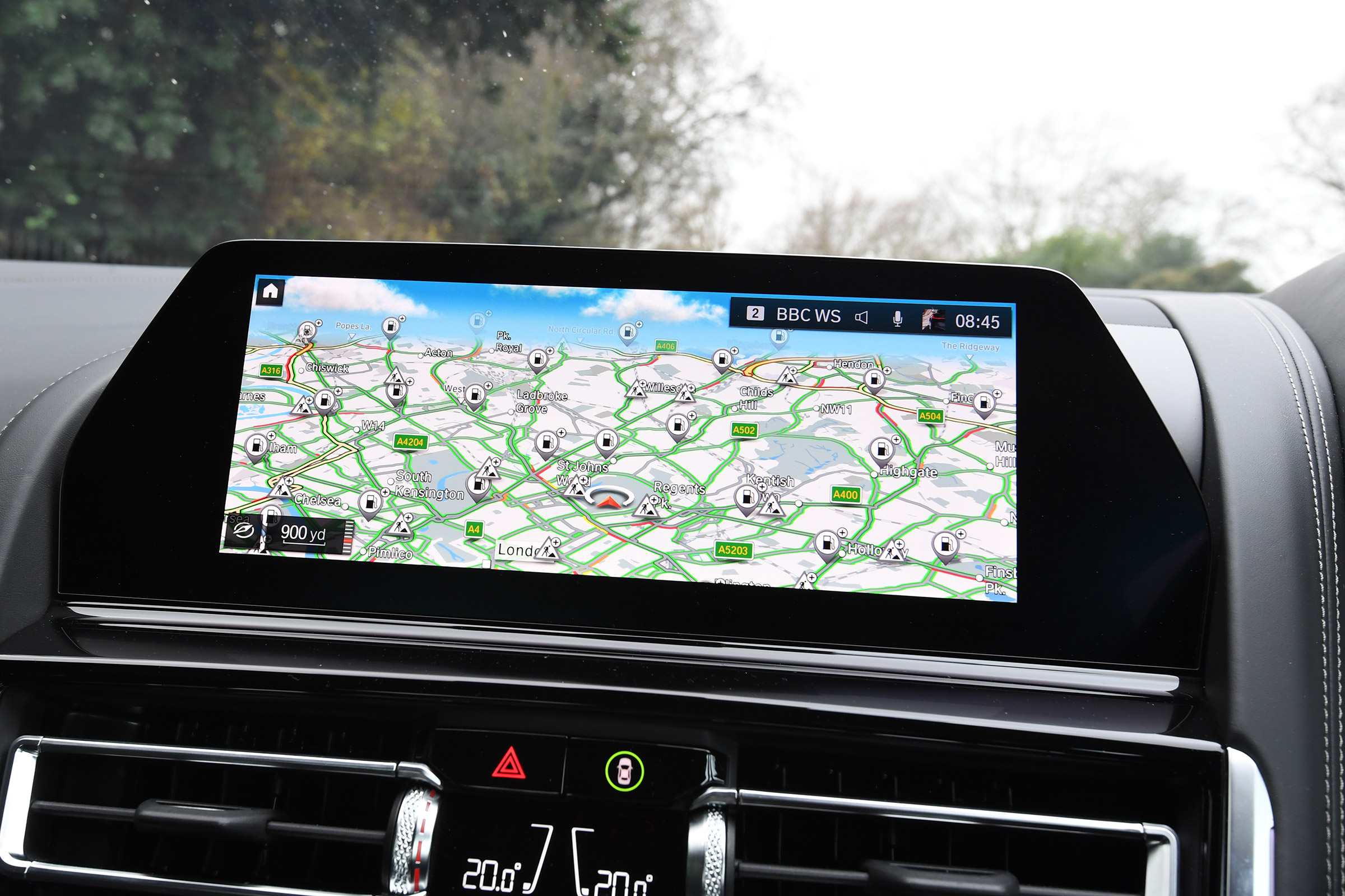 BMW 8 Series - sat-nav