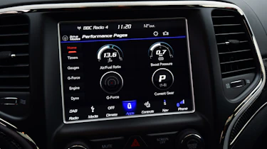 Jeep Grand Cherokee Trackhawk - infotainment