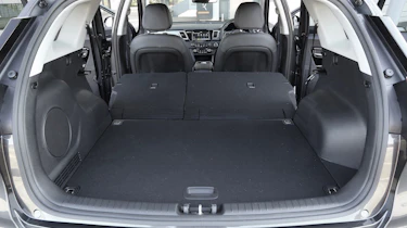Kia e-Niro - boot seats down