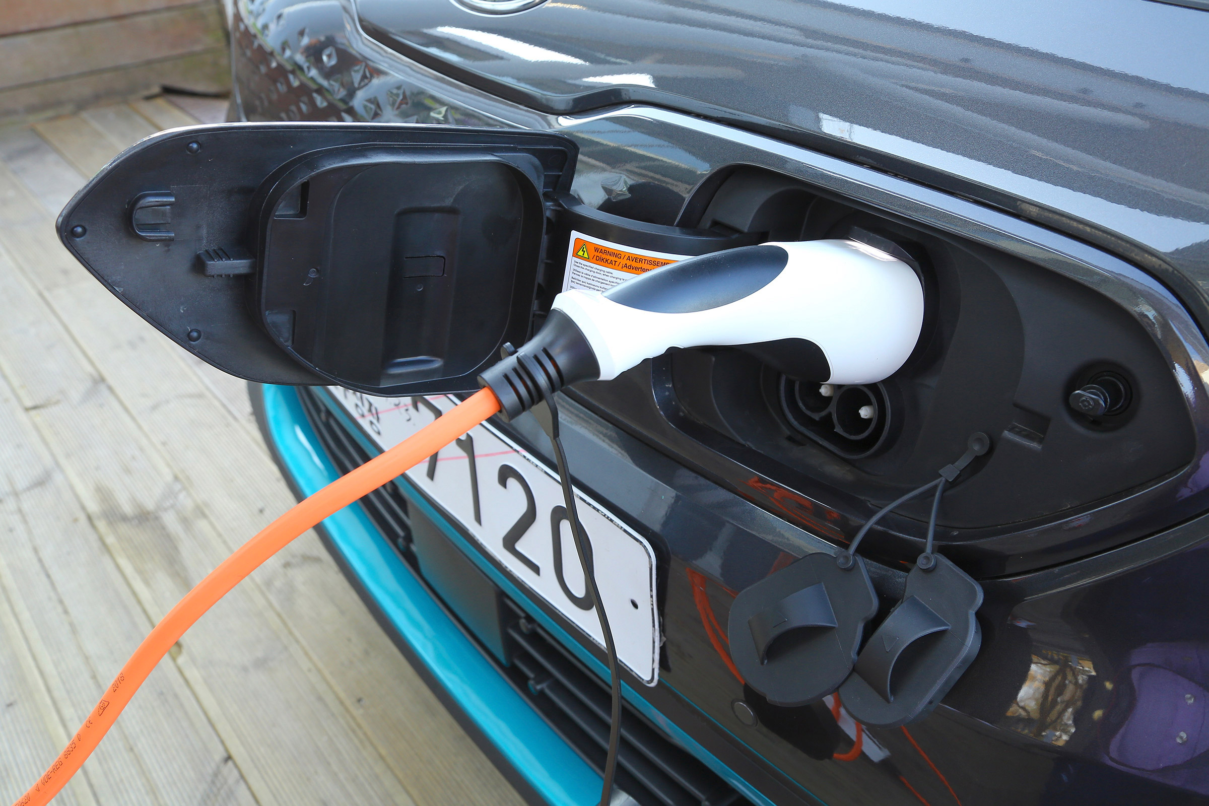 Kia e-Niro - plugged in