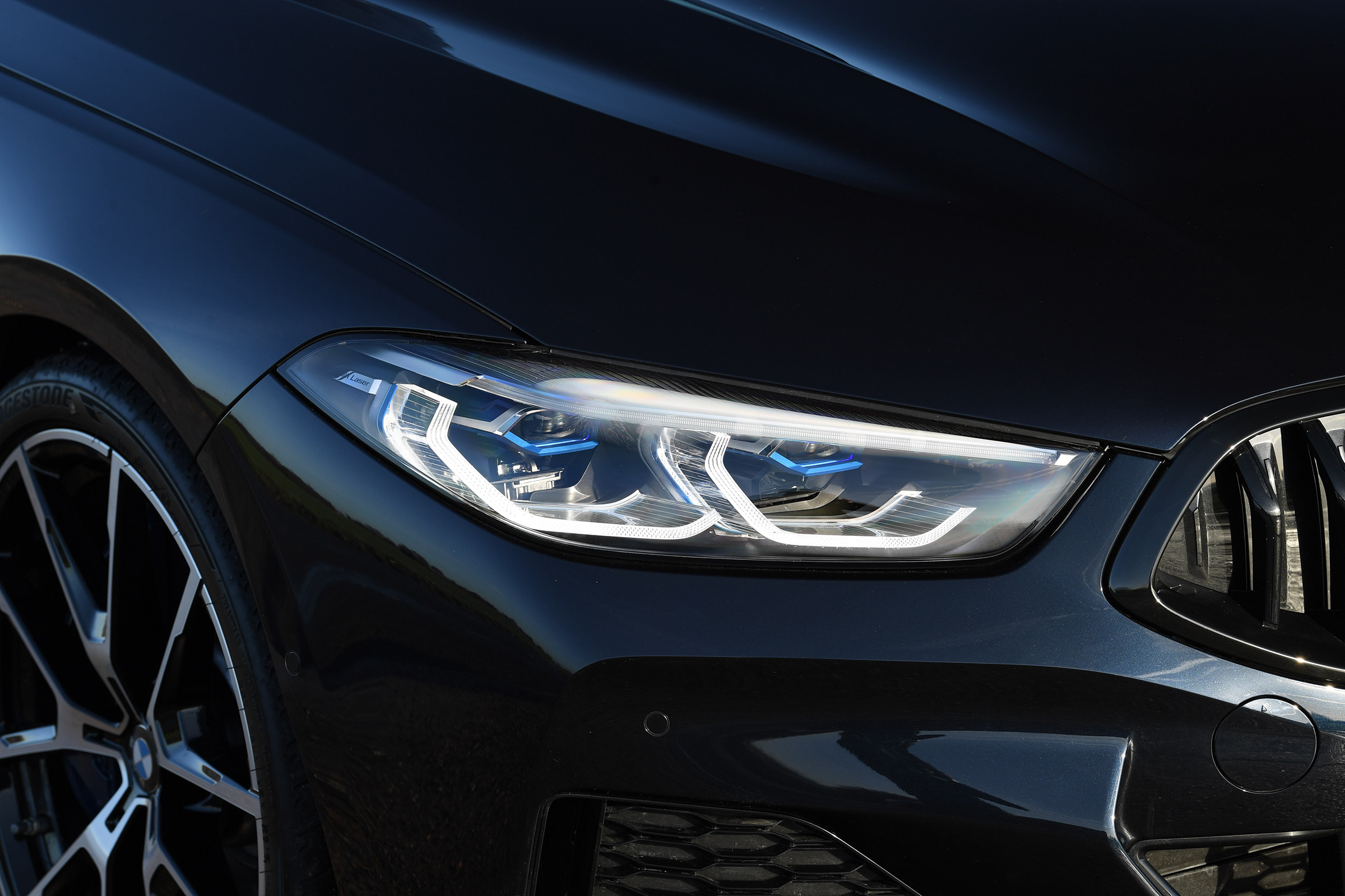 BMW 8 Series - front light