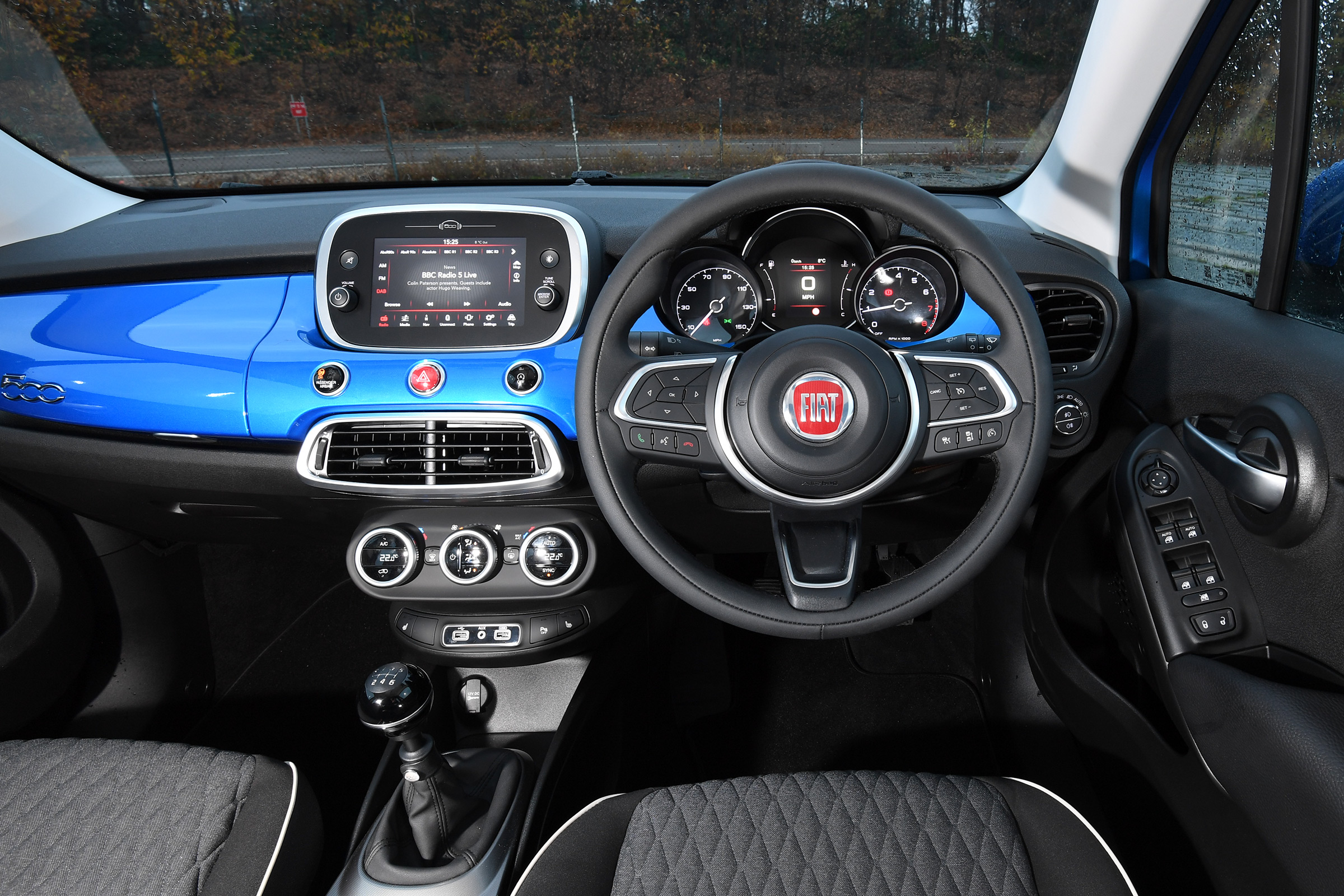 fiat 500x interior