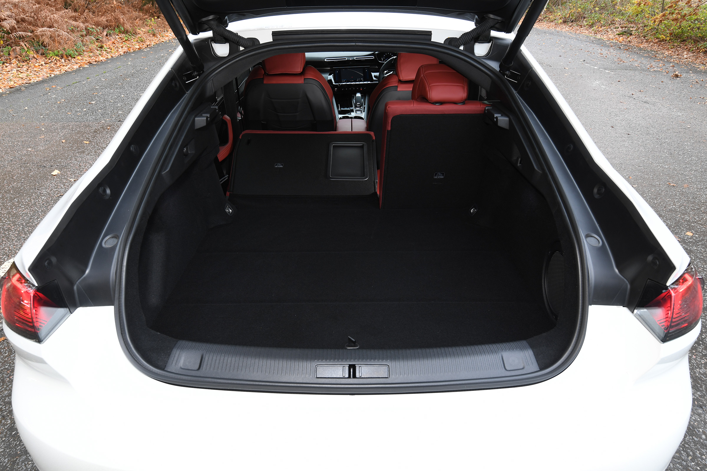 peugeot 508 boot