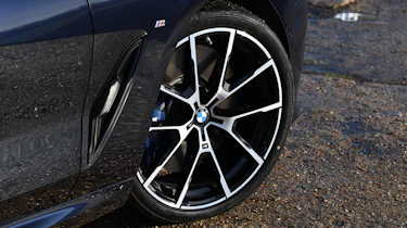 BMW 8 Series - wheel