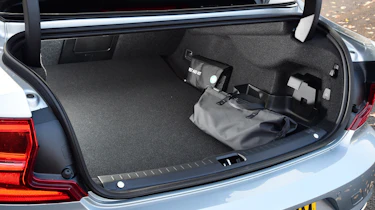 Volvo S90 T8 - boot
