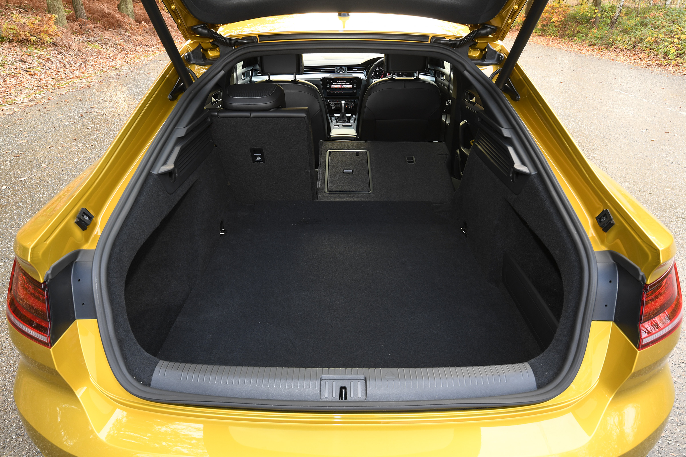volkswagen arteon boot