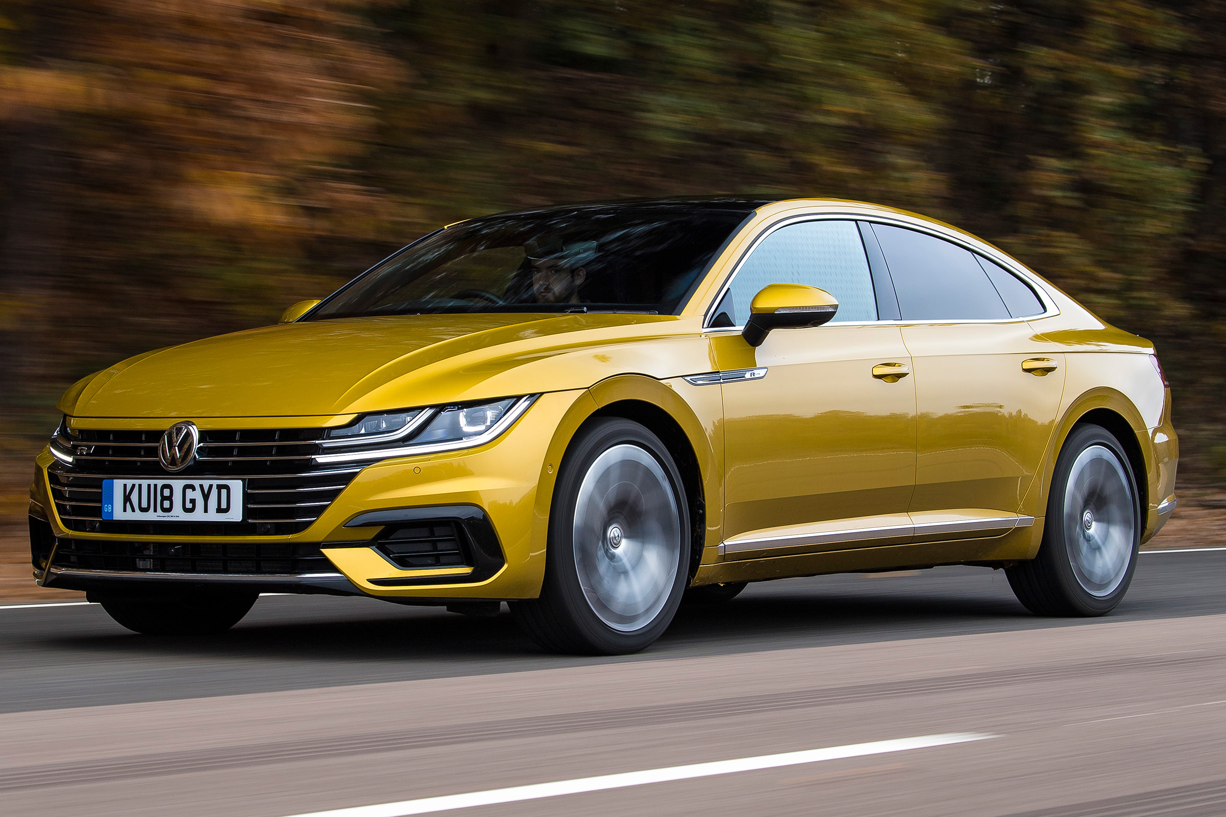 volkswagen arteon tracking front