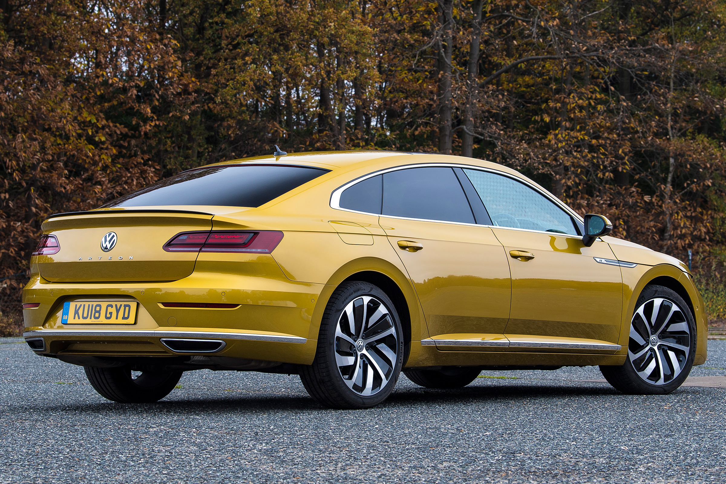 volkswagen arteon static rear