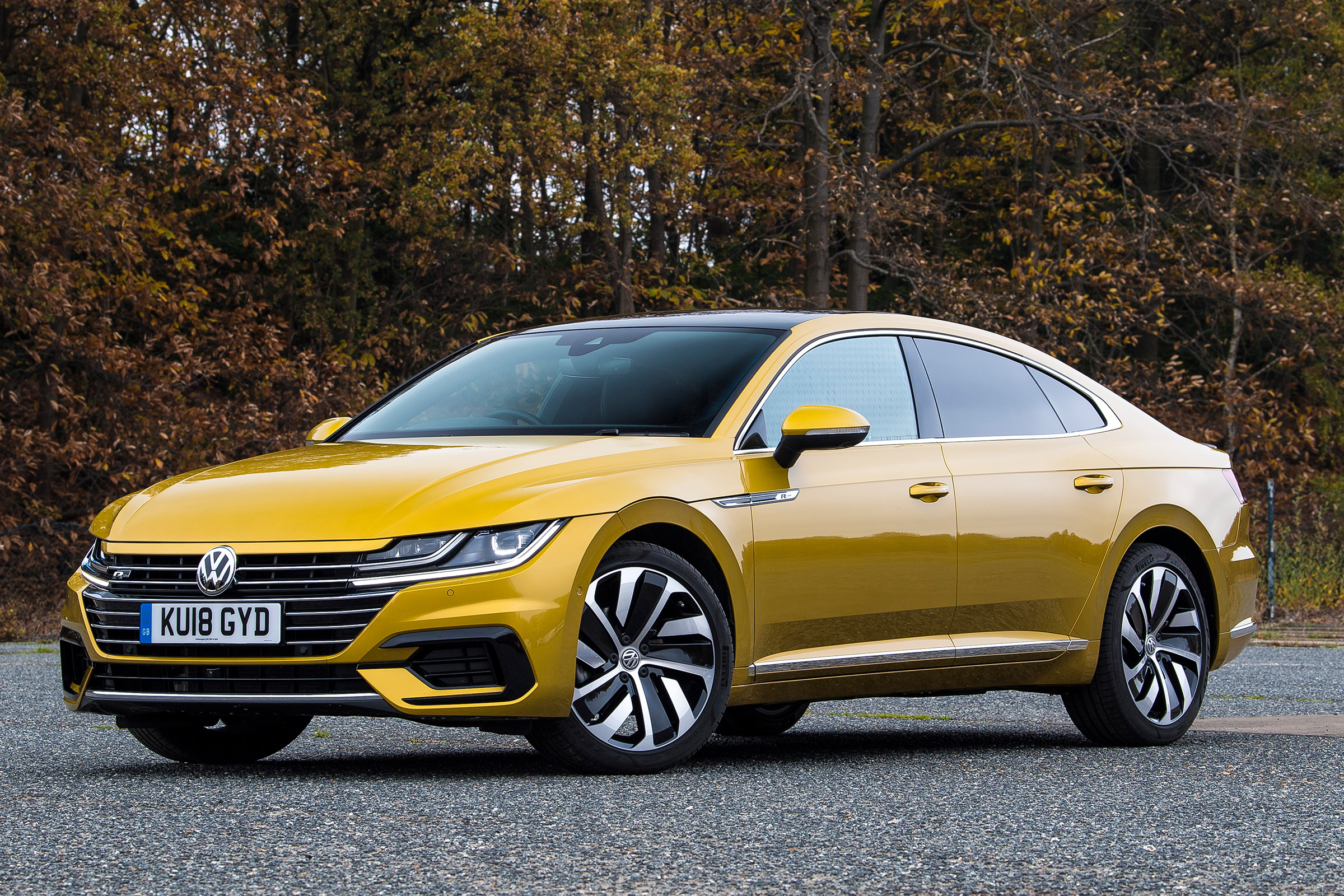 volkswagen arteon static front