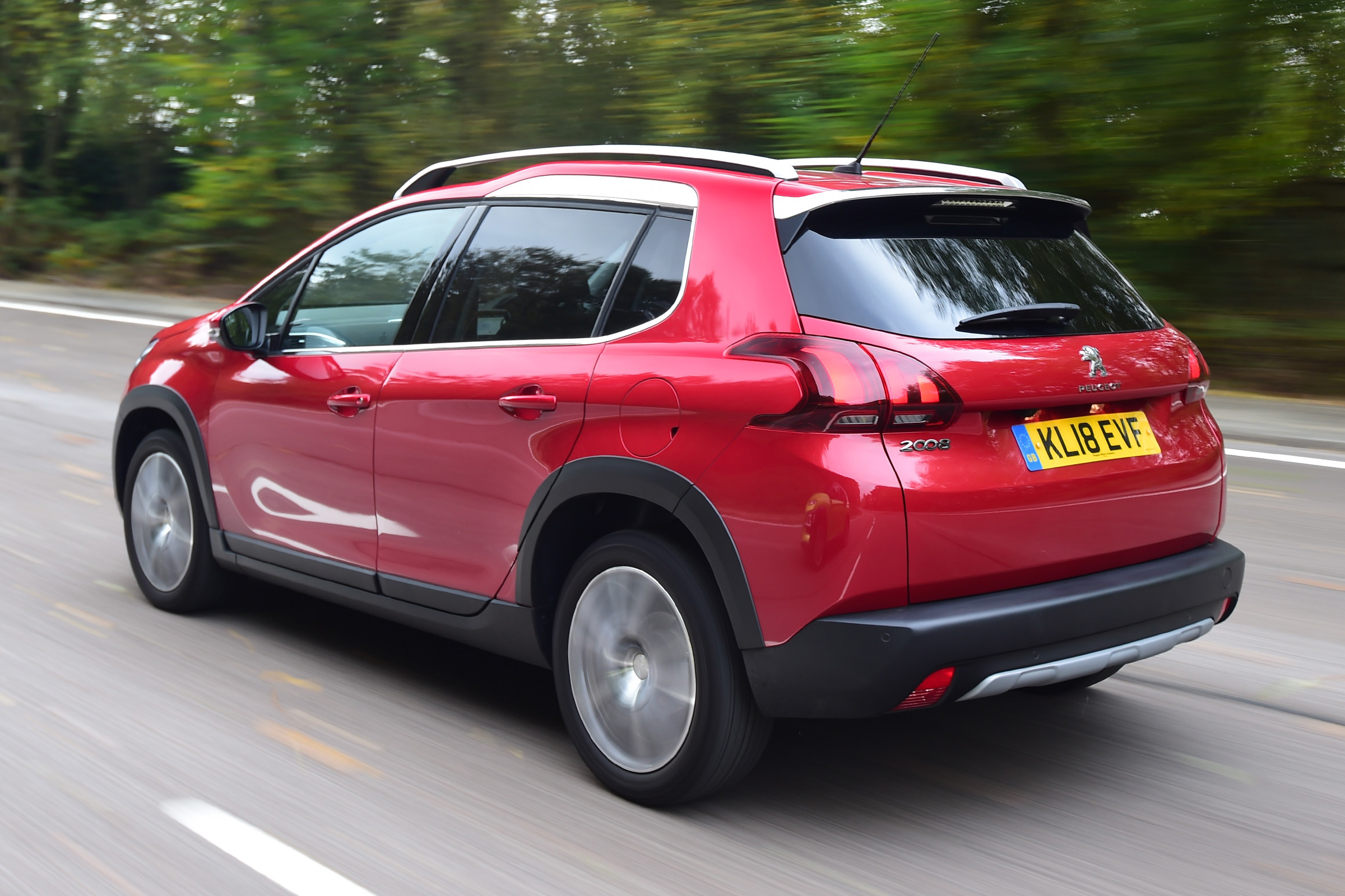 peugeot 2008 tracking rear