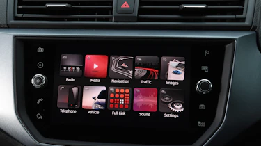 seat arona infotainment