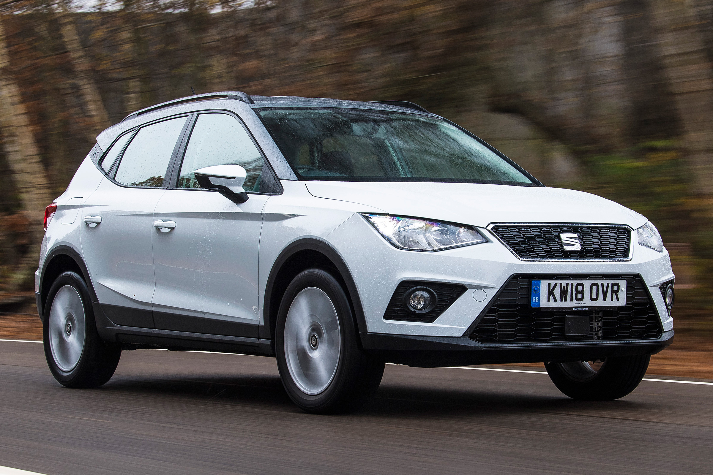 seat arona tracking front