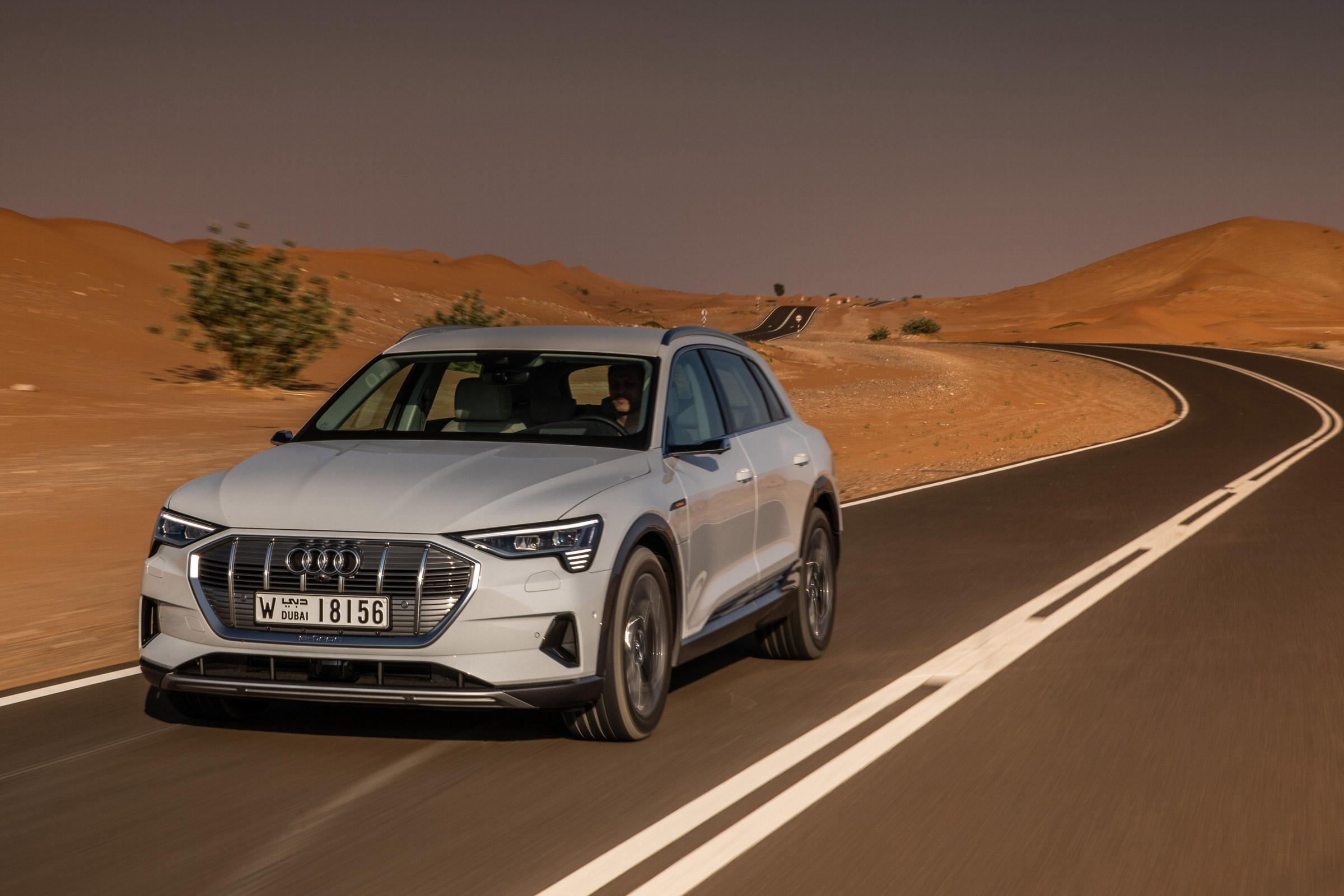 Audi e-tron front tracking