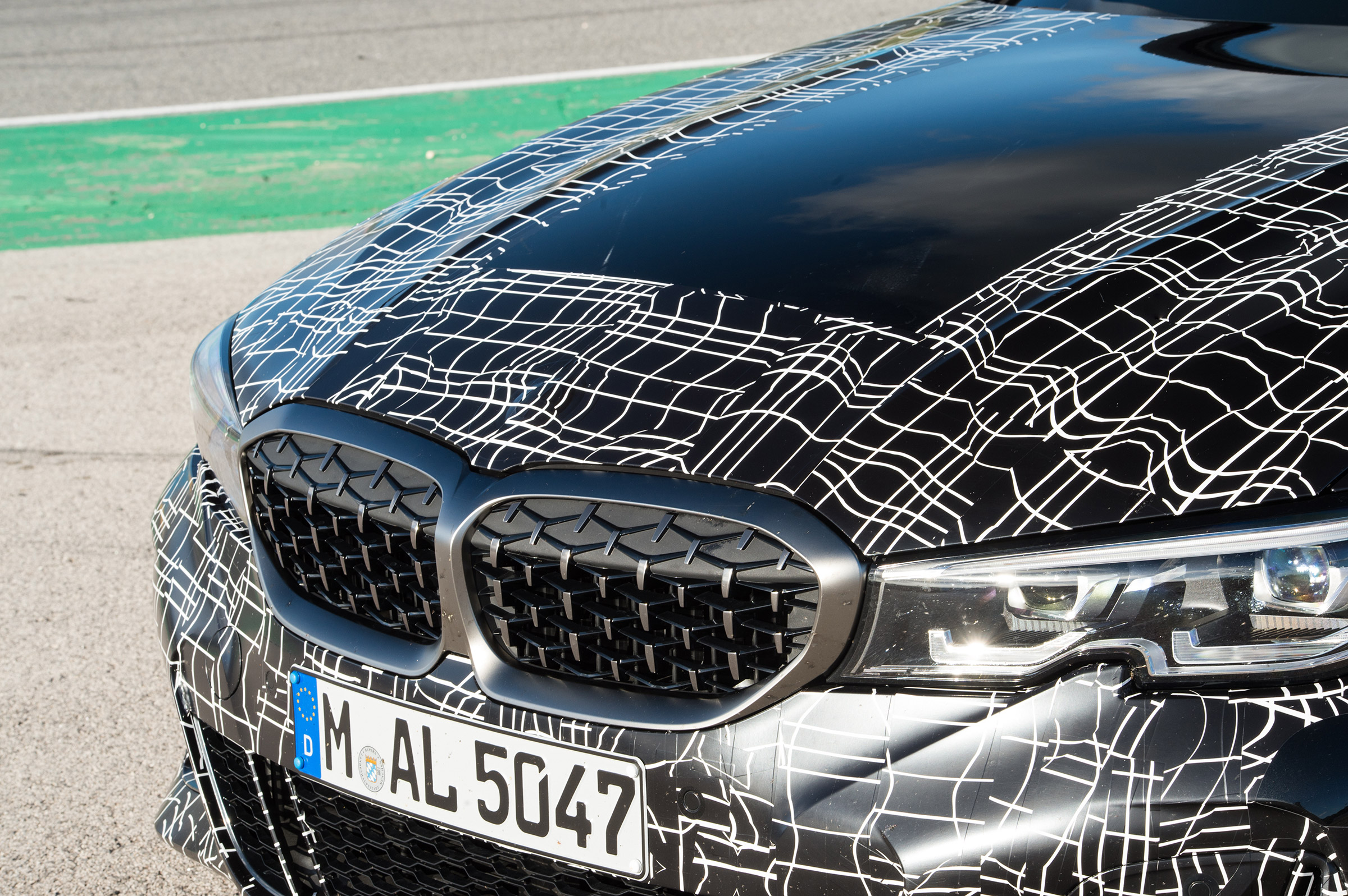 BMW M340i xDrive prototype - grille